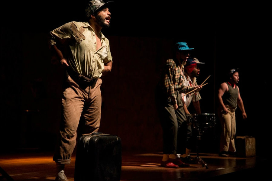 Lámina y Pintura / Foto de Víctor Galeano