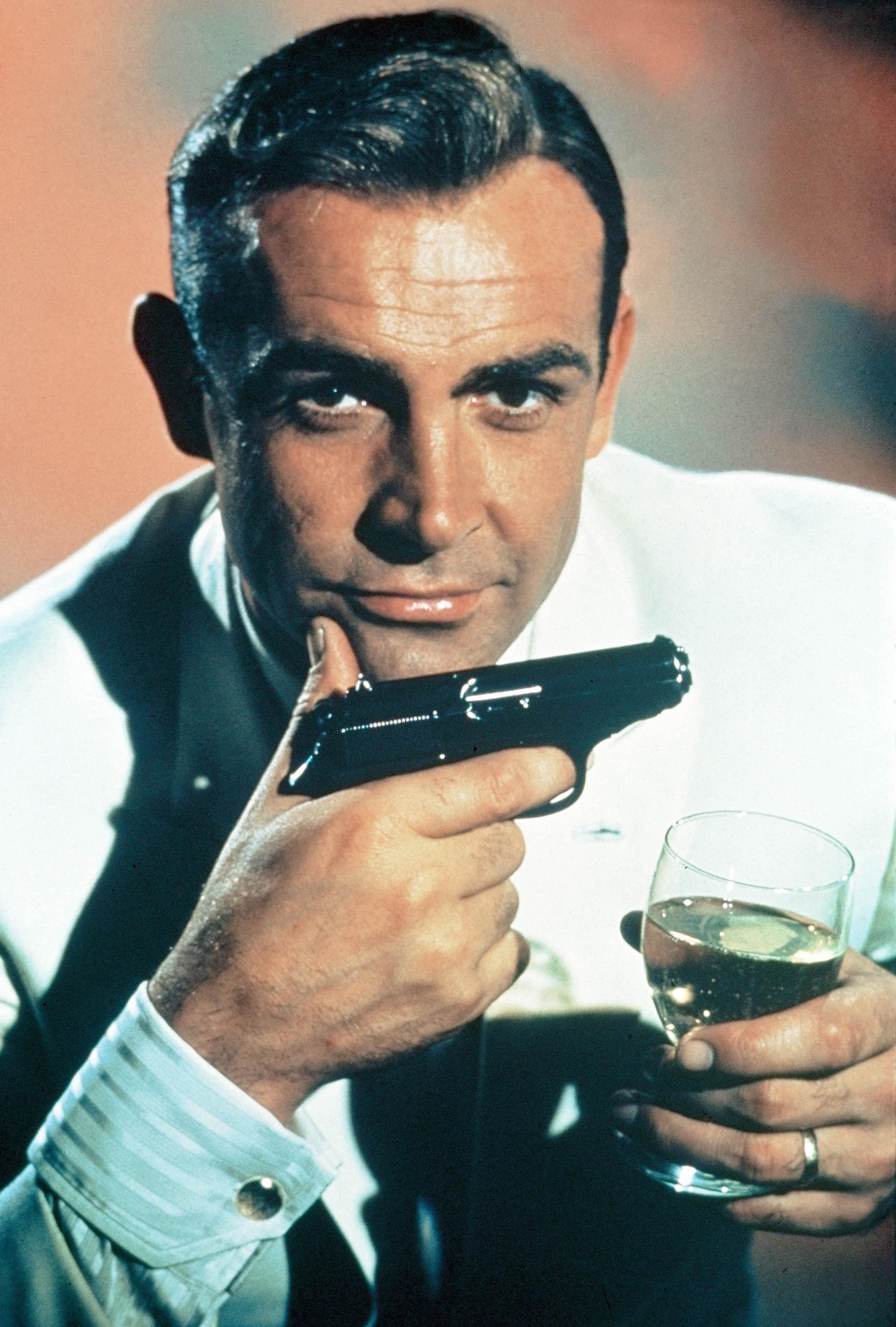 Sean Connery como James Bond