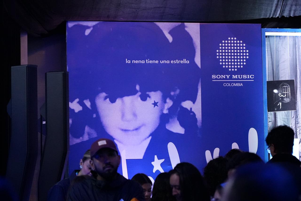 La nena tiene una estrella