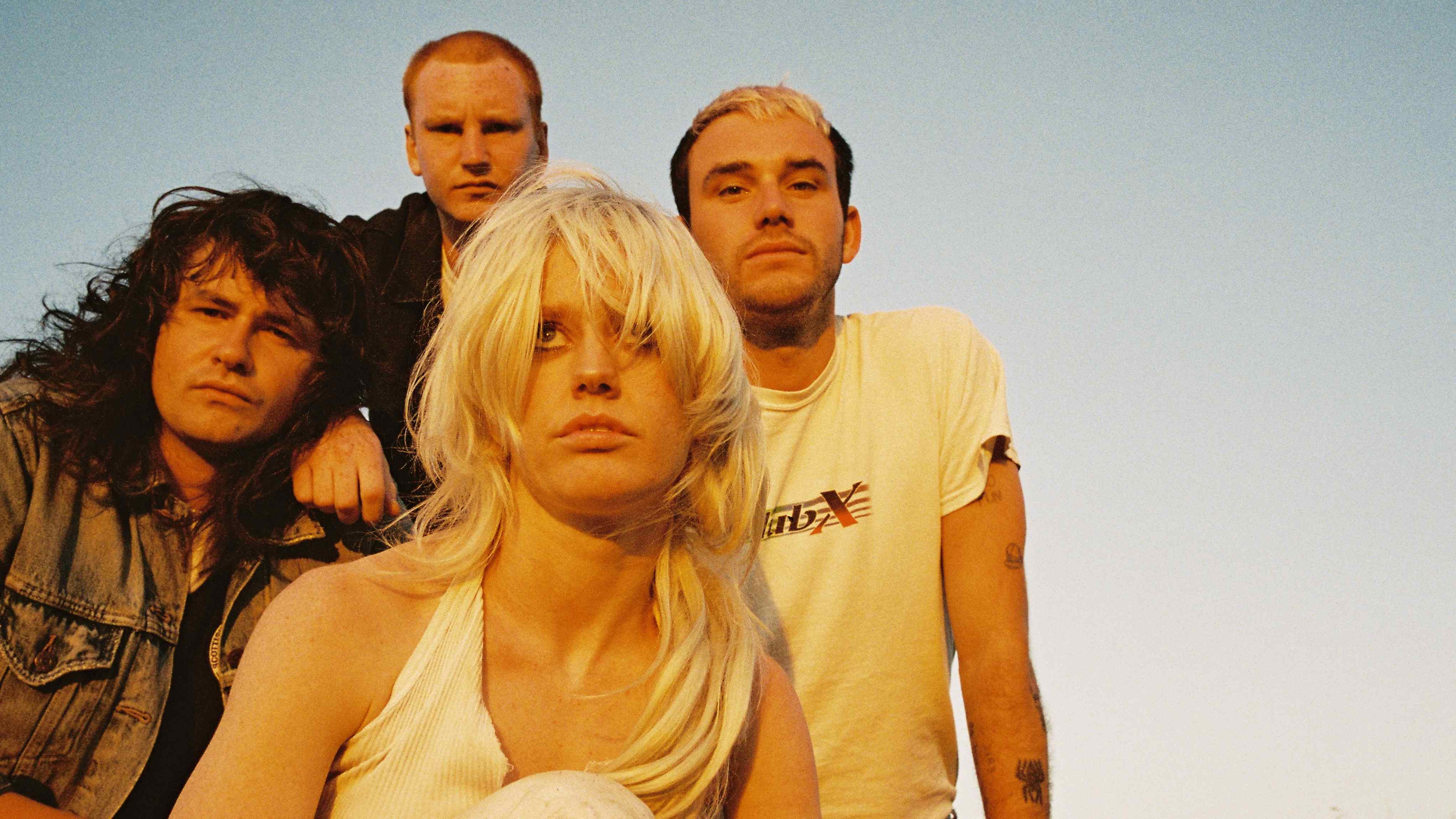 Amyl And The Sniffers