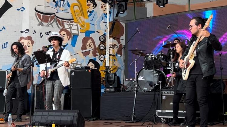 Andrés Torres, blues y rock