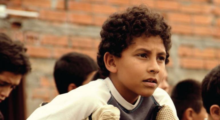 "Pasos de Héroe": cine, conflicto armado y fútbol en una frase