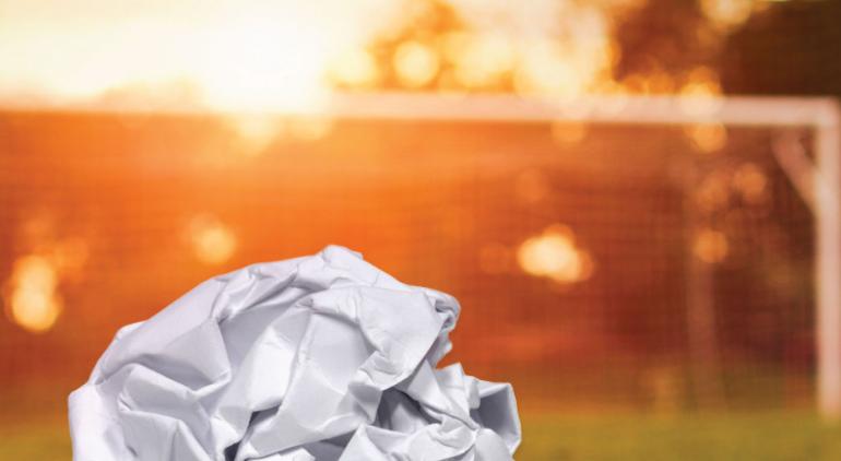 Pelota de Papel: Futbolistas y contadores de historias