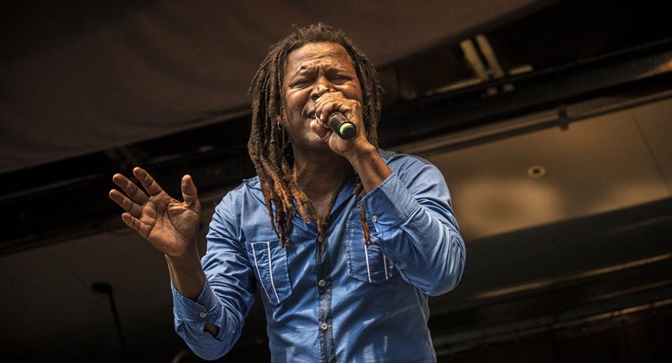 Charles King, 38 años de hacer gozadera con mensaje social 