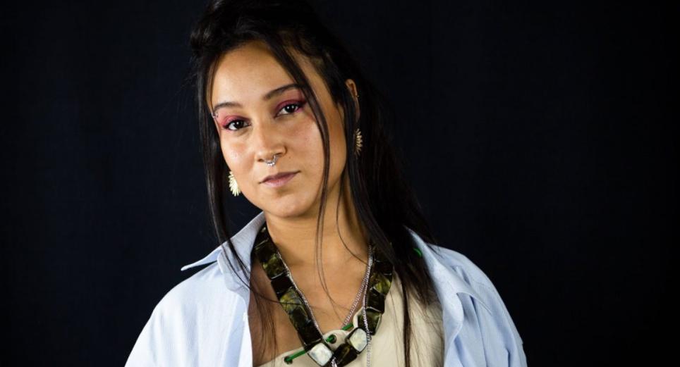 Desde las calles de Medellín: KCK, un alma de fuerza, resistencia y amor