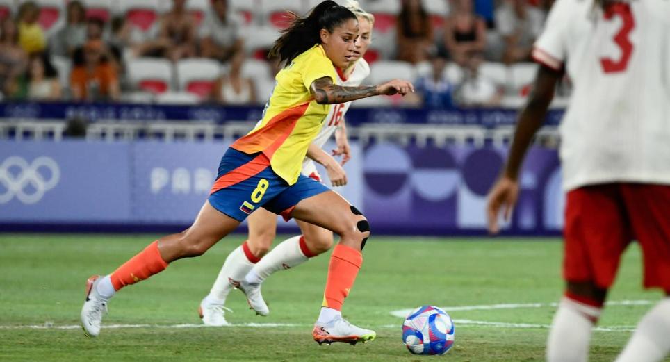 Colombia avanza a los cuartos de final del fútbol femenino en París 2024