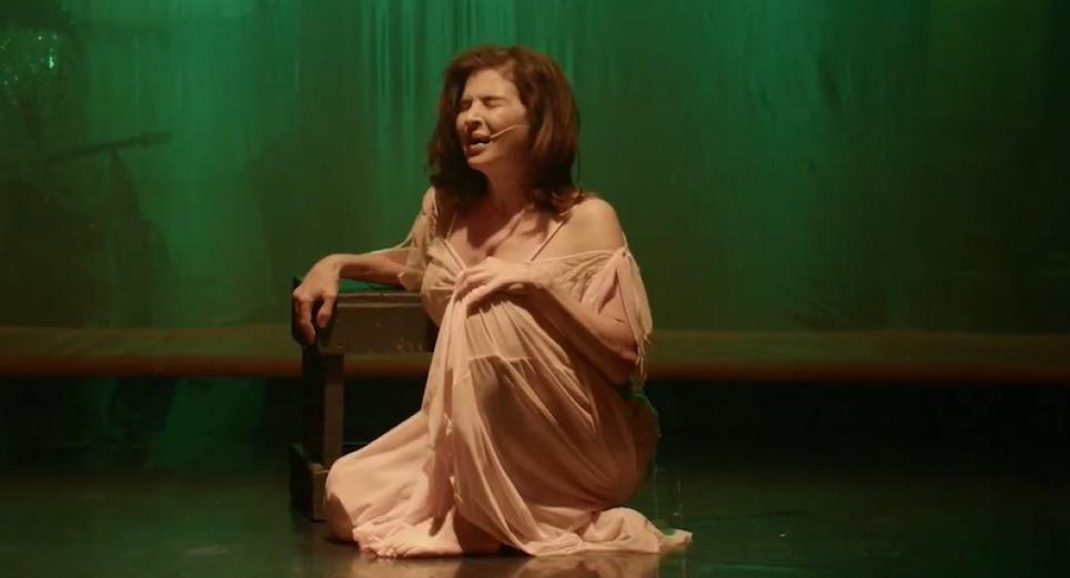 Casa E Borrero estrena 'Mayo', una obra sobre el despertar femenino