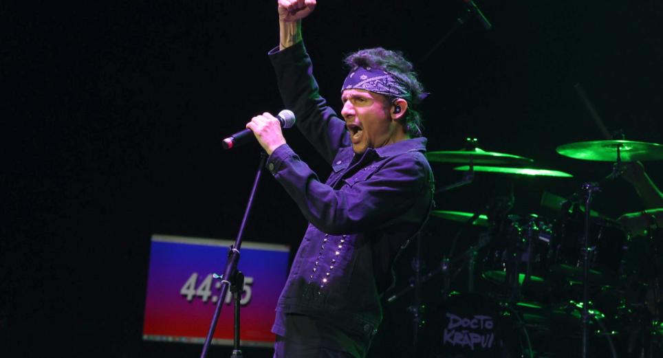 Doctor Krápula celebra 20 años de ‘La fuerza del amor’ con concierto en Bogotá
