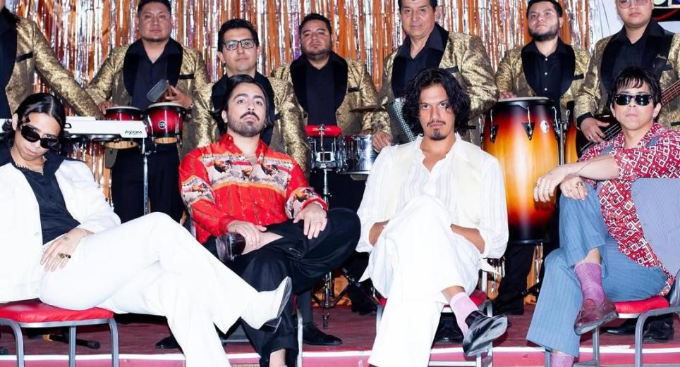 Latin Mafia y Omar Apollo presentan la cumbia ‘Hecho para ti’