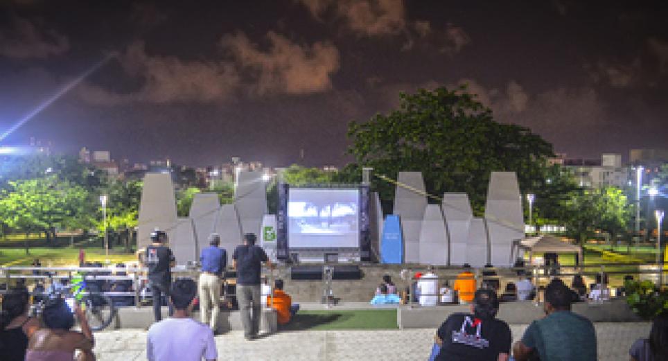 Cine a la calle llega a sus 25 años llevando películas a los barrios de Barranquilla