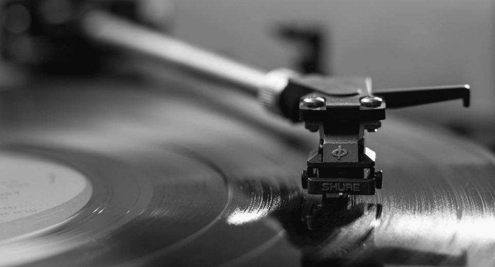 La moda actual del vinilo: esta es la historia del formato, su sonido y cómo comenzó el nuevo boom 