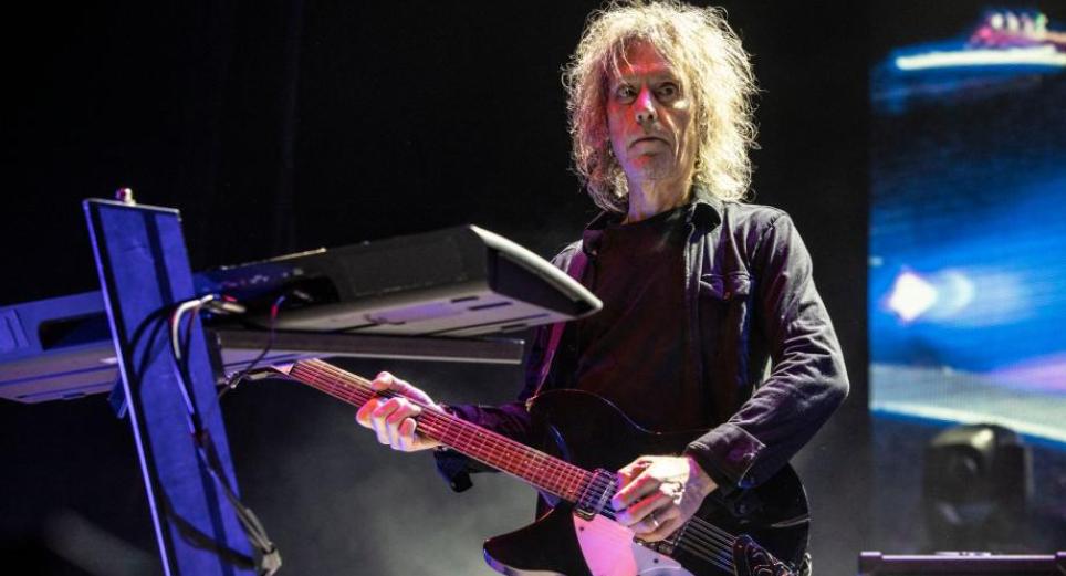 Murió guitarrista de The Cure, Perry Bamonte 