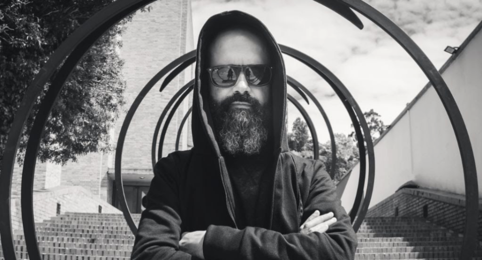 'Degodify': metal para pensar