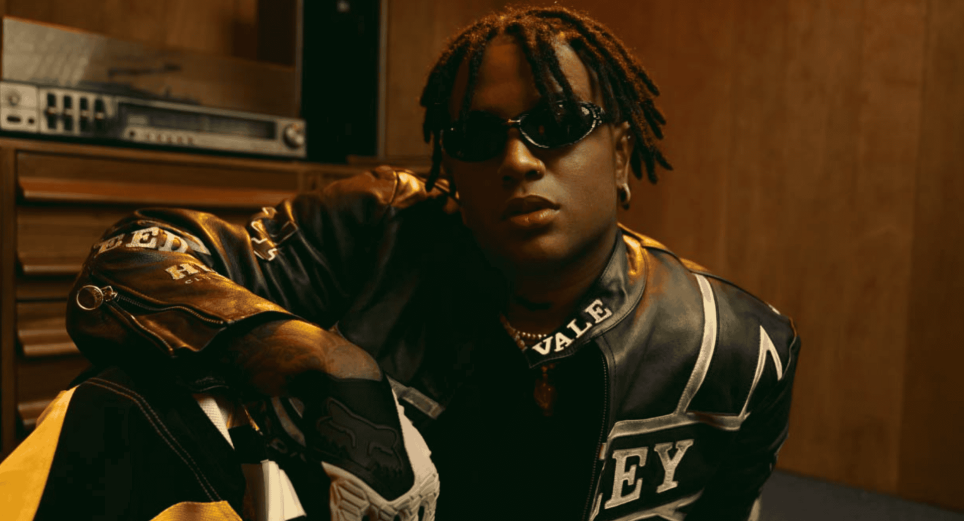 Hamilton, el colombiano que Billboard y Rolling Stone señalan como artista latino a seguir en 2026