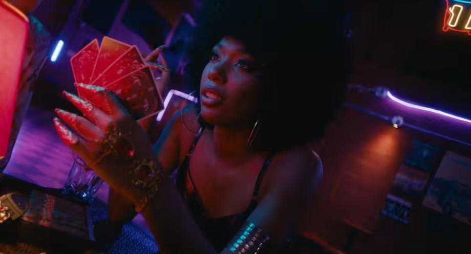 La fantasía dantesca tropipunk de 'Llueve sobre Babel'; Gala del Sol en entrevista