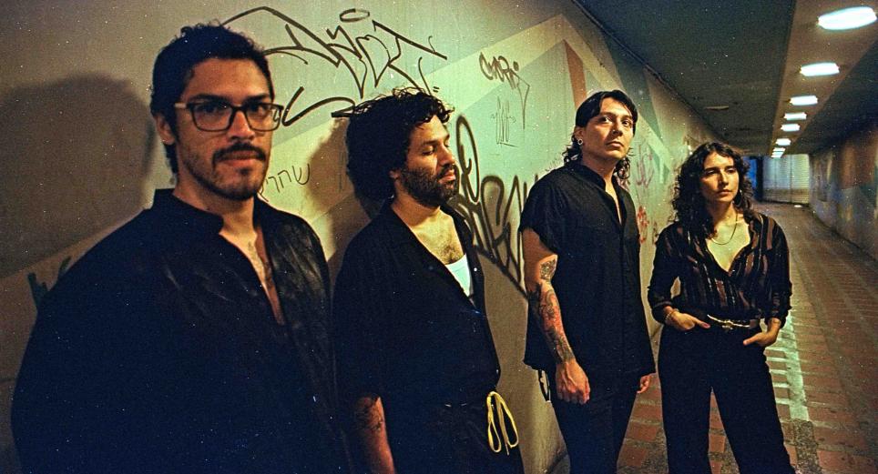 'De Nuevo al Final' Últimos Nietos abraza el indie pop y el post punk en su nuevo EP