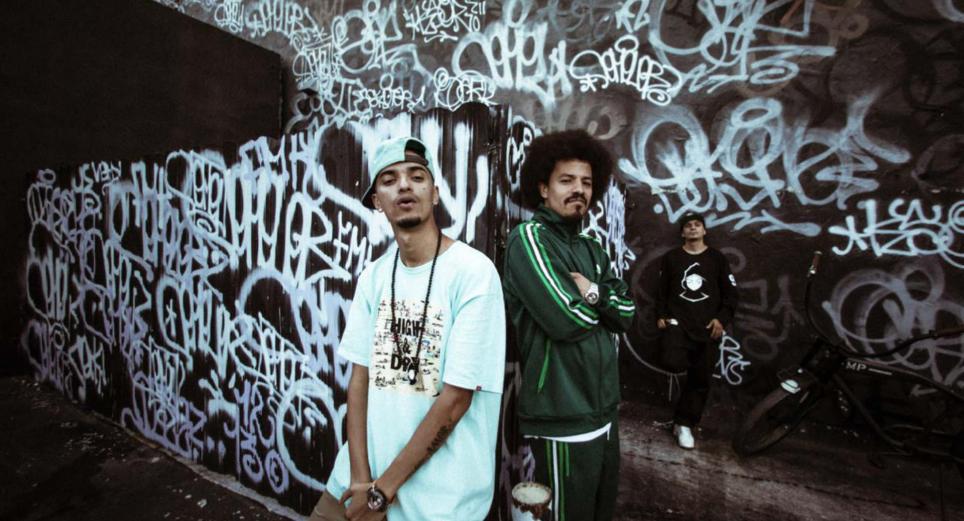 Visita guiada a los 'Servicios Ambulatorioz' de unos Ninjazz