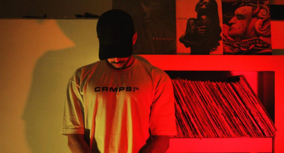 Crudo Means Raw, sin refinar: “sandungueo con contenido lirical o reguetón consciente”