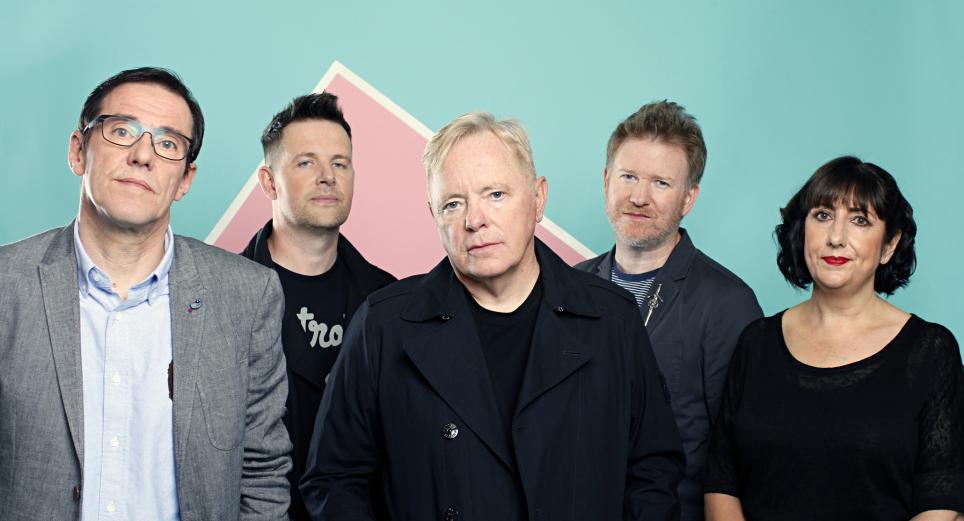 New Order en once (11) canciones
