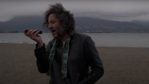 Captura de Pantalla del video de "Tintoretto, It's for You" de Destroyer