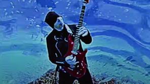 Captura de pantalla del video de “The Elephants of Mars” de Joe Satriani