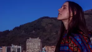 Entrevista con Gabriela Ponce presentando su nuevo sencillo. facebook.com/gabriela.poncebip