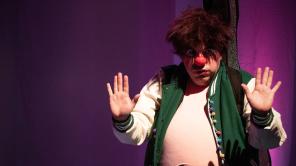 El Teatro Libre presenta ‘Matar el destino’, una obra sobre la gordura en la sociedad | Foto de cortesía