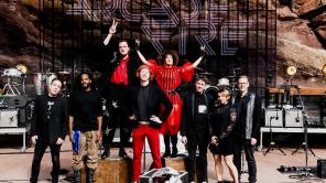 Arcade Fire presenta su álbum ‘Pink Elephant’