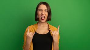 Beneficios para la salud física y emocional de sacar la lengua | Foto de Freepik