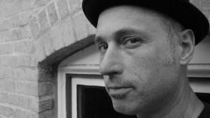 ¿"Los Ángeles" de X en un museo? Hablamos con J. Bonebrake de los míticos X