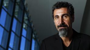 Serj Tankian lanzó un nuevo EP 