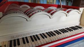 Entre planos de submarinos y armas Da Vinci inventó un piano innovador