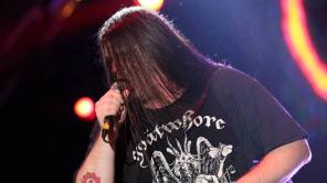 El escenario se tiñó de rojo y Cannibal Corpse cerró un día cargado de metal