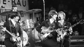 Aunque existen varias cifras, la carrera de The Beatles duró 10 años. De 1960 a 1970.