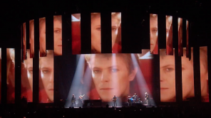 El sentido homenaje de Lorde, Annie Lennox y Gary Oldman a David Bowie 