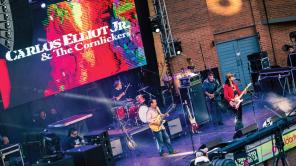Carlos Elliot Jr. en el Concierto Radiónica 10 años.