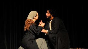 Adaptación teatral de 'Crimen y Castigo' de Dostoyevski. Teatro Libre.