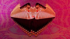 Once dimensiones de surrealismo kitsch