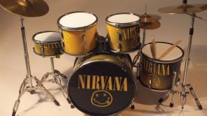 Nirvana solo editó tres álbumes de estudio en toda su carrera de 1989 a 1993.