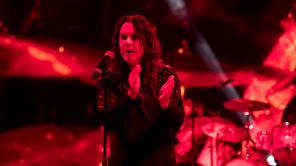 Foto durante el concierto de la gira en Hollywood Bowl tomada del Facebook de Black Sabbath