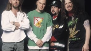 Feliz cumpleaños "Far Beyond Driven" de Pantera