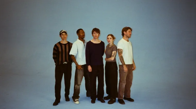 Turstile - Foto por: Atiba Jefferson