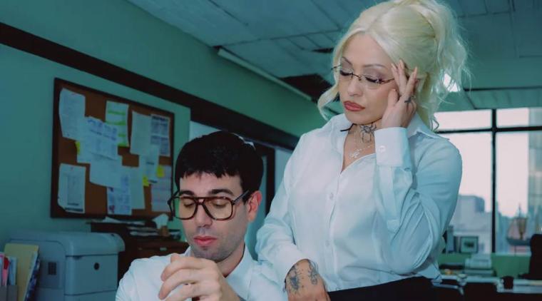 Mon Laferte y Conociendo Rusia colaboran en 'Esto es amor' | Foto de cortesía