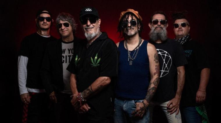 Kapanga, Los Caligaris y Los Estramboticos presentan ‘La crudita’