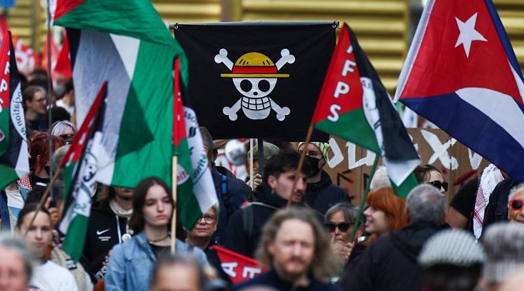 Generación Z tiene como símbolo de rebeldía la bandera de ‘One Piece’ | Foto AFP