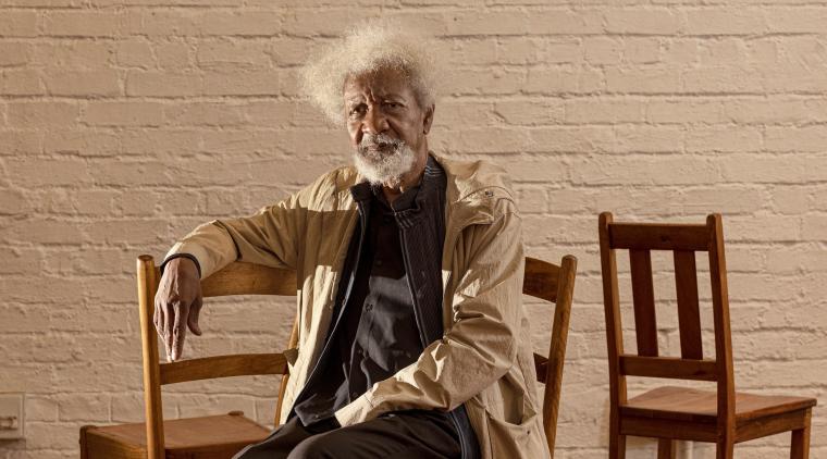EE. UU. le revocó la visa a Wole Soyinka, ganador del Nobel | Foto AFP
