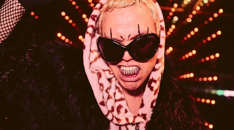 Jambeau lanza ‘xfa no te vayas’, sencillo de sad trap íntimo y vulnerable