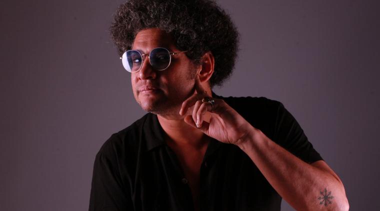 Pernett presenta su sencillo "Agasajo" | Radiónica