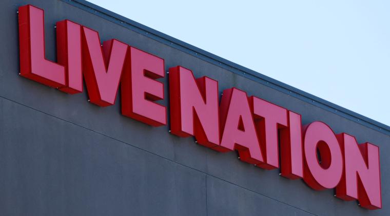 Filtran mensajes de directivos de Live Nation burlándose de precios en conciertos