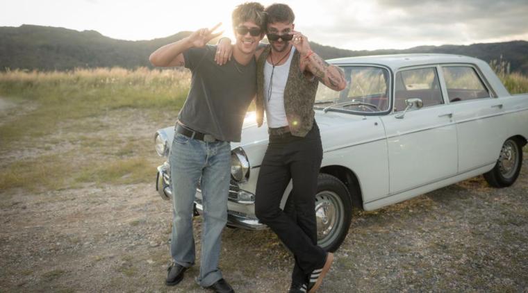 Los Caligaris estrenan El reloj me miente con Silvestre y la Naranja